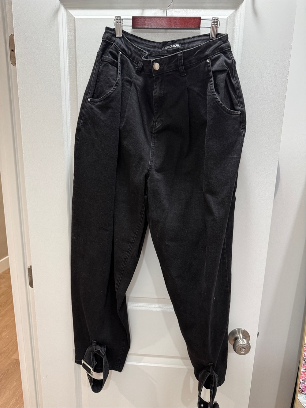 Fashion Nova Black Cargo Pleated Jogger Pants